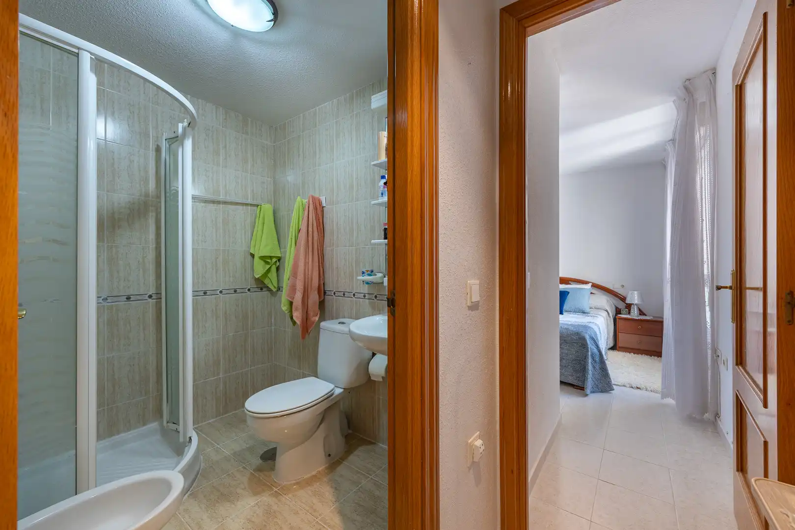 Bathroom of Flat for sale in Benidorm  with Swimming Pool and Community pool