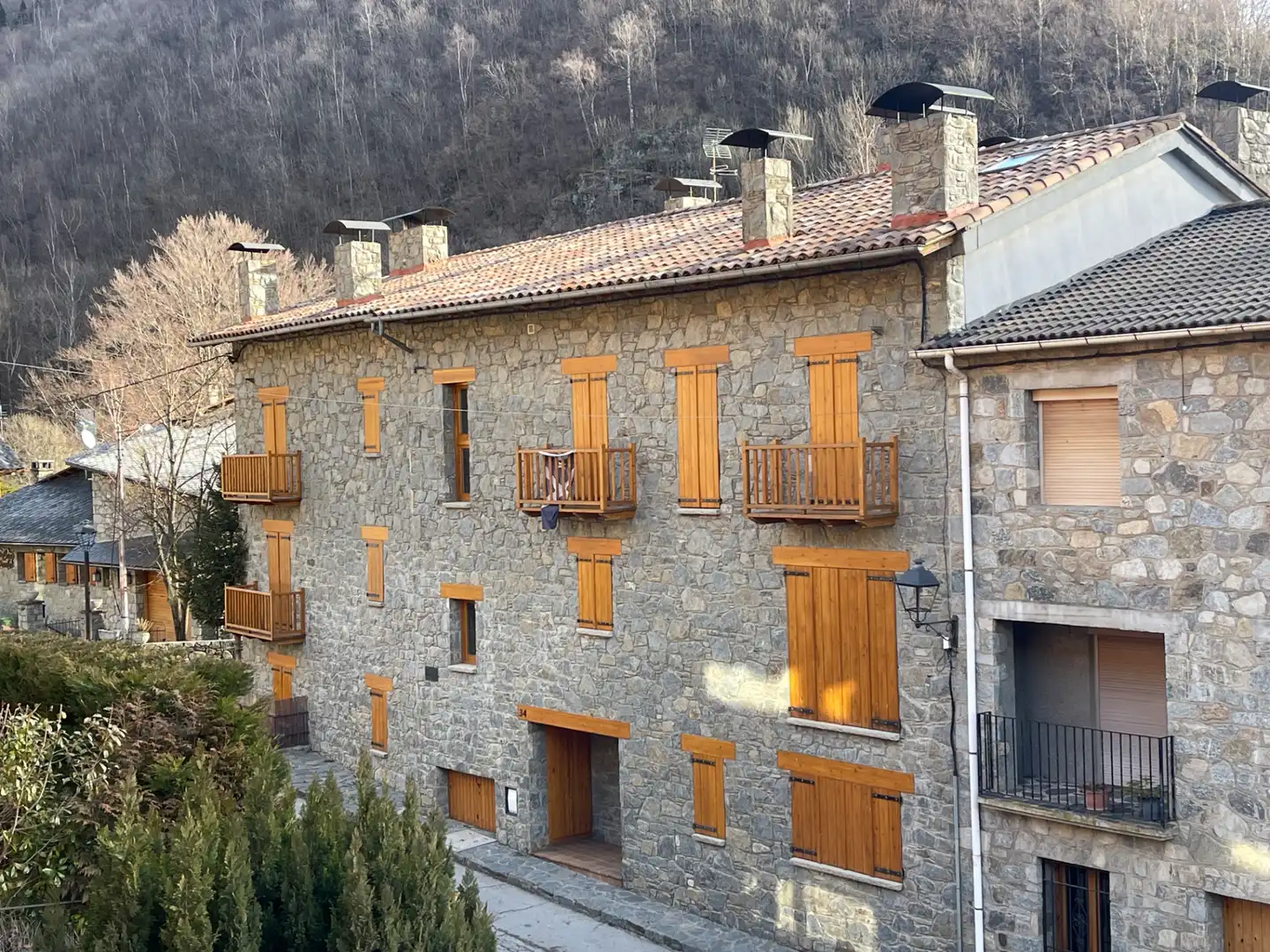 Vista exterior de Àtic en venda en Setcases amb Calefacció, Parquet i Traster