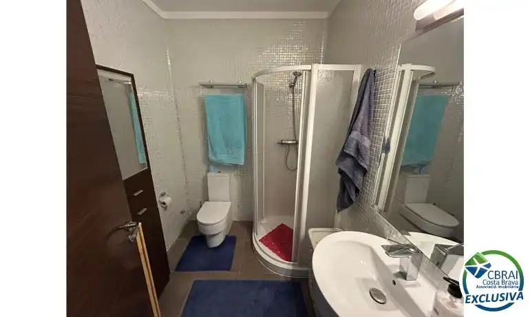 Badezimmer von Maisonette zum Verkauf in Empuriabrava