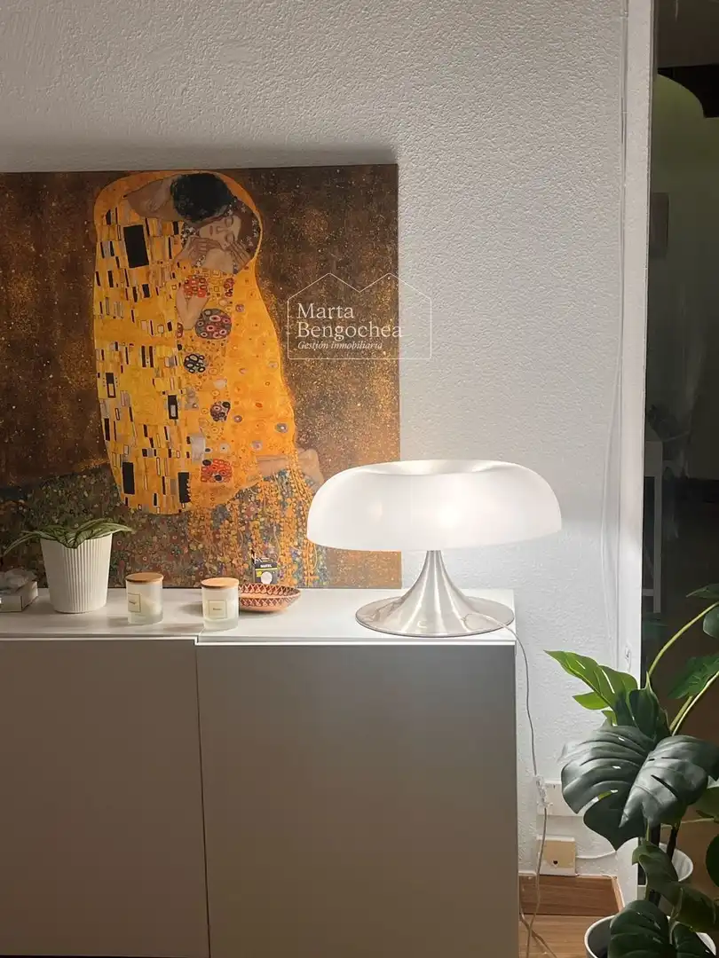 Office for rent in San Prudencio, Ensanche