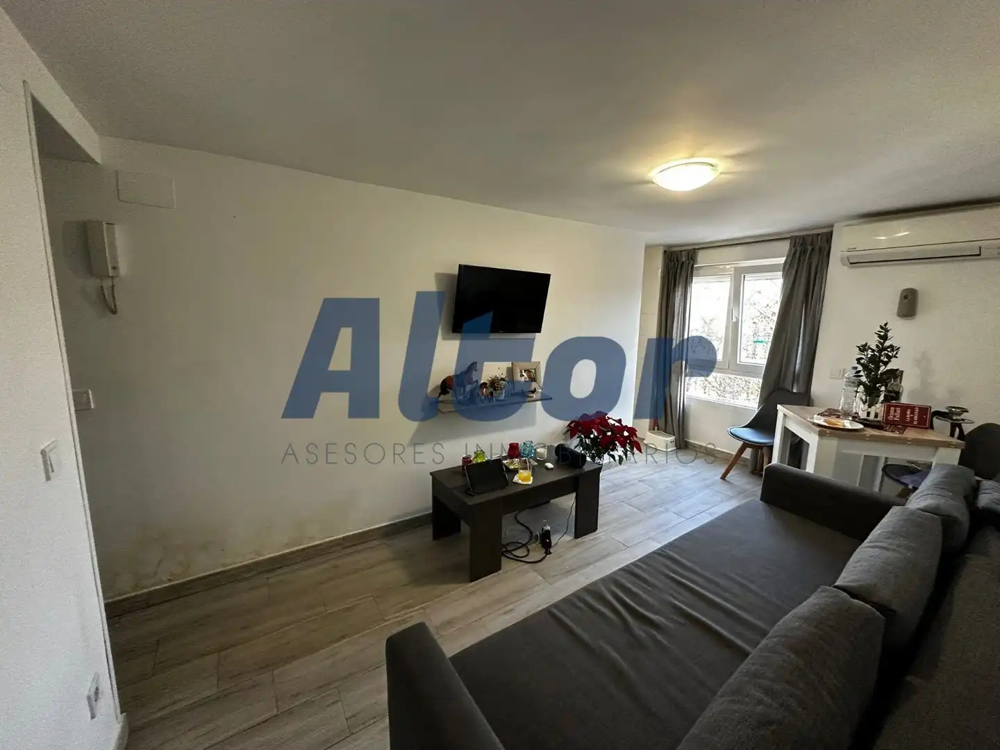 Sala d'estar de Pis en venda en  Madrid Capital