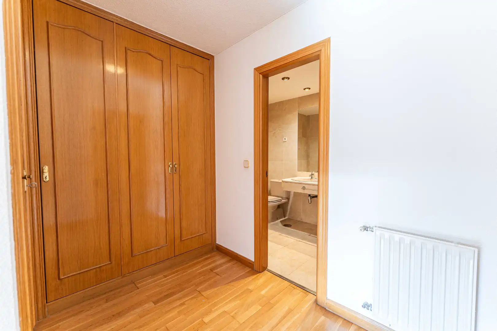 Casa adosada en venta en Las Rozas de Madrid con Calefacción, Jardín privado y Parquet