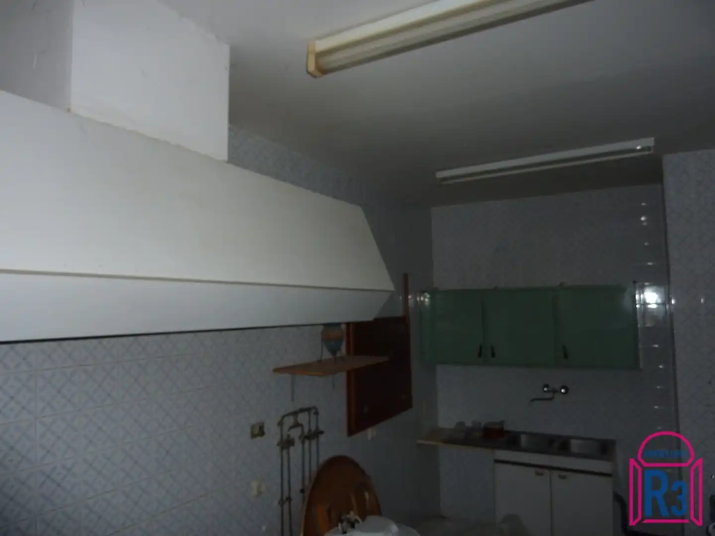 Kitchen of Commercial properties for sale in Villaturiel  with Terrace
