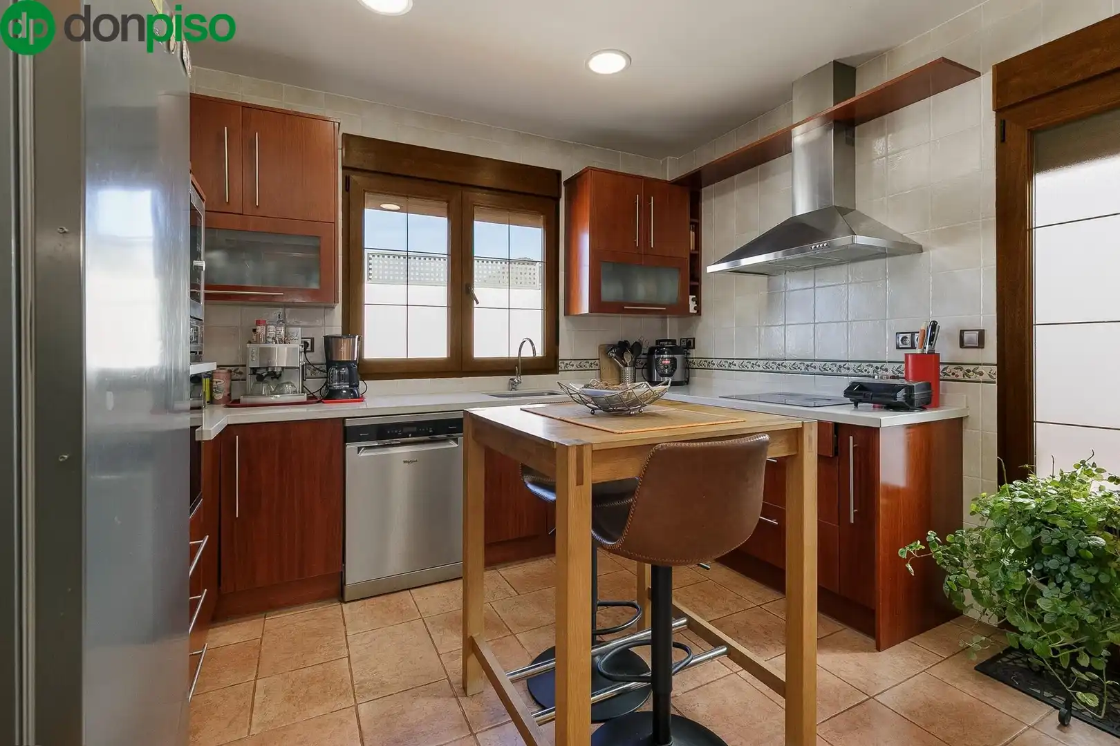 Kitchen of Houses for sale in Huétor de Santillán  with Heating, Private garden and Swimming Pool