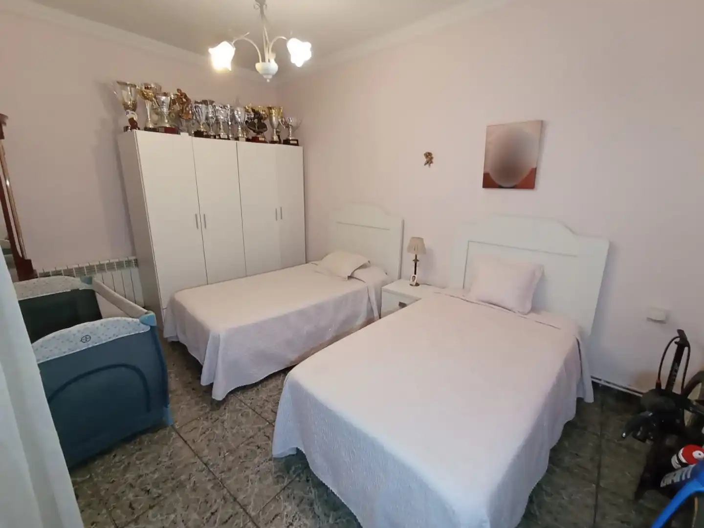 Dormitori de Casa o xalet en venda en Tomelloso amb Aire condicionat, Calefacció i Jardí privat