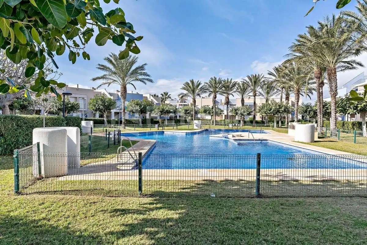 Swimming pool of Flat for sale in Roquetas de Mar  with Air Conditioner, Terrace and Furnished