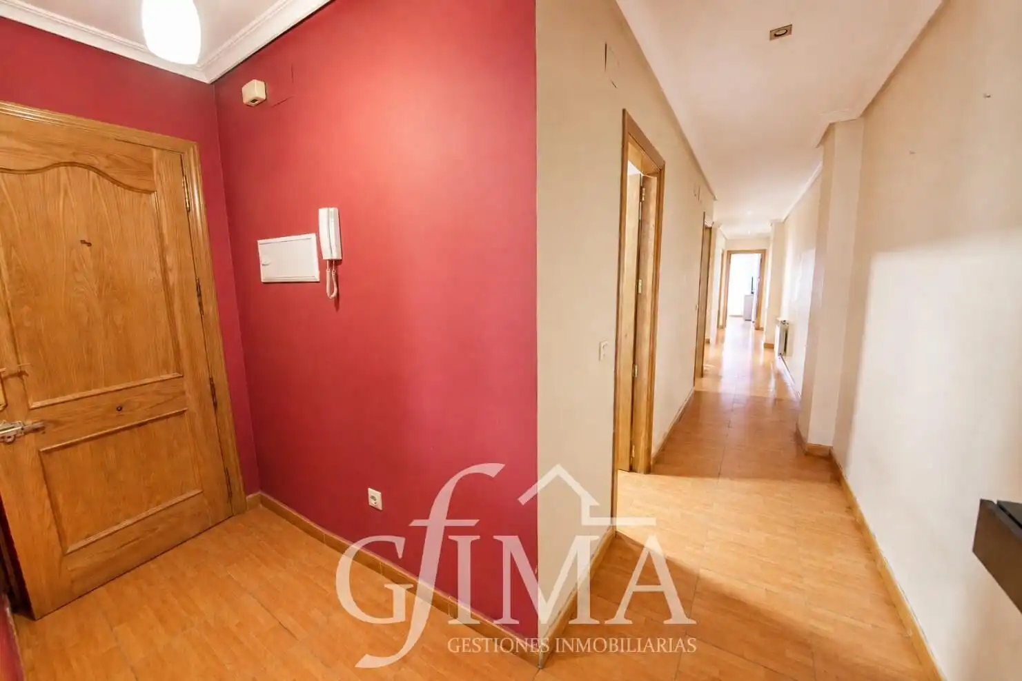 Piso en venta en Tomelloso con Calefacción, Amueblado y Balcón