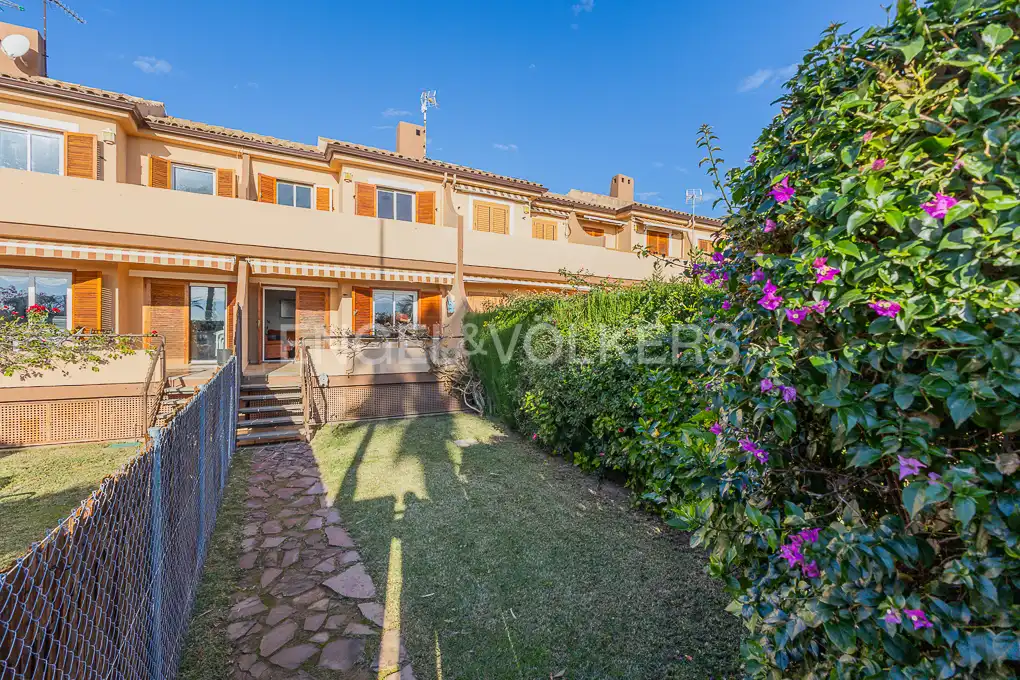 Exterior view of Houses for rent in Castellón de la Plana / Castelló de la Plana  with Air Conditioner, Heating and Private garden