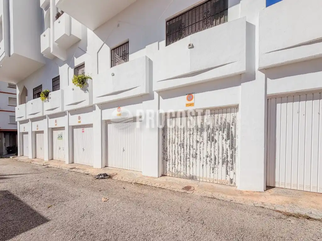 Vista exterior de Piso en venta en Almuñécar con Terraza y Internet