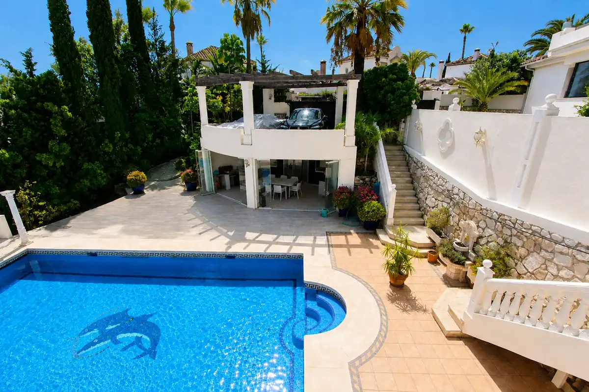 Vista exterior de Casa o chalet en venta en Marbella