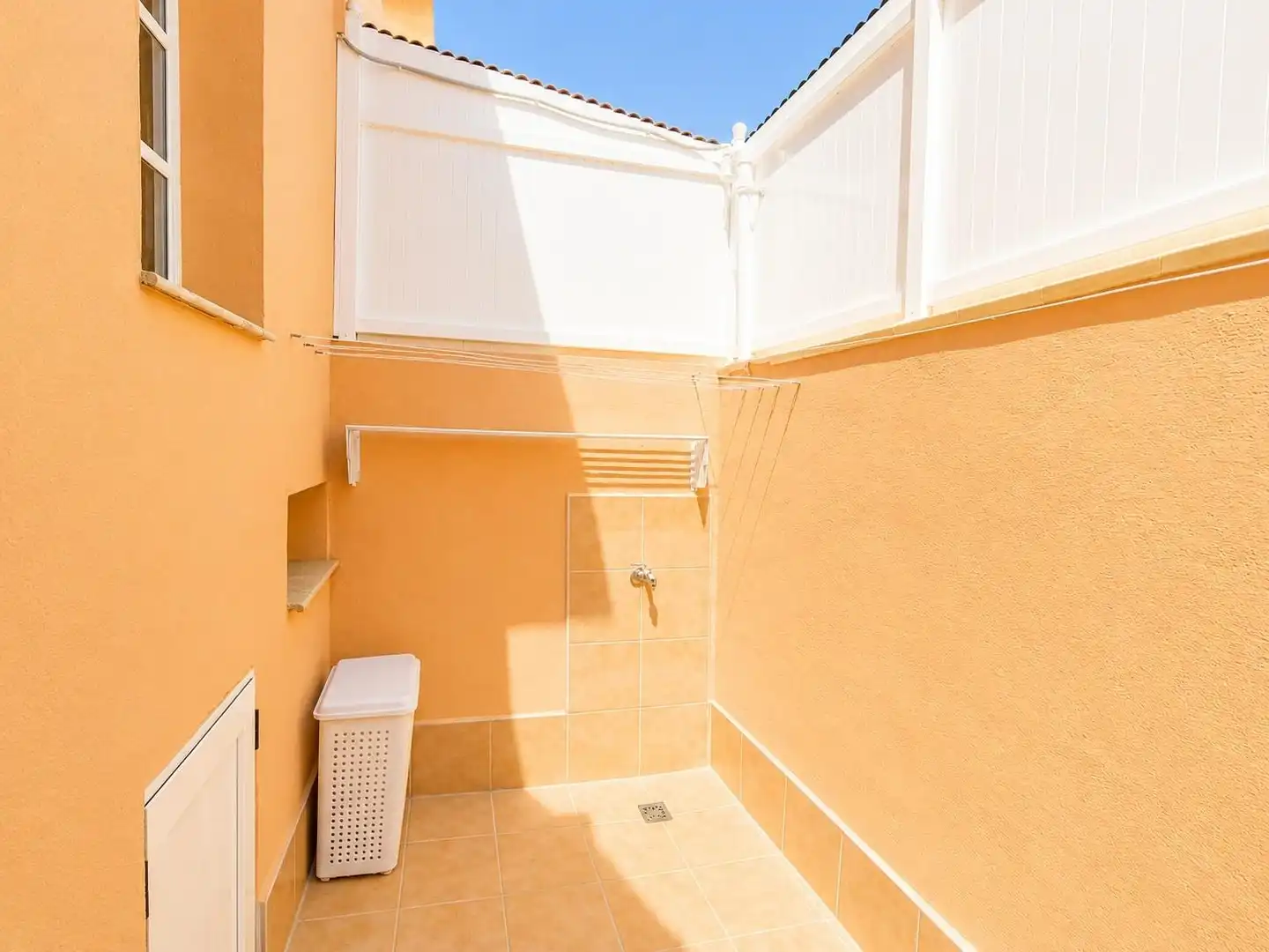 Bany de Casa o xalet de lloguer en San Bartolomé de Tirajana amb Aire condicionat, Terrassa i Piscina comunitària