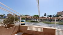 Vista exterior de Casa o xalet en venda en Santa Pola amb Aire condicionat, Terrassa i Piscina