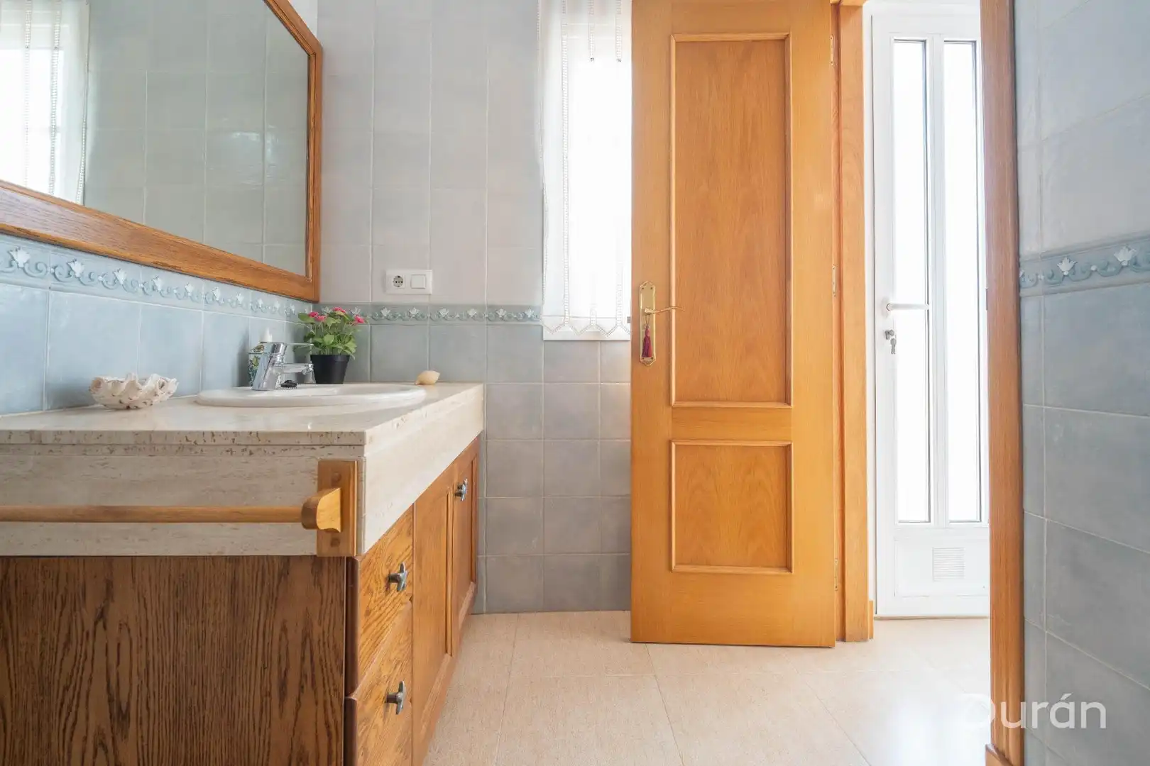 Bathroom of Detached homes for sale in Roquetas de Mar  with Air Conditioner, Heating and Terrace
