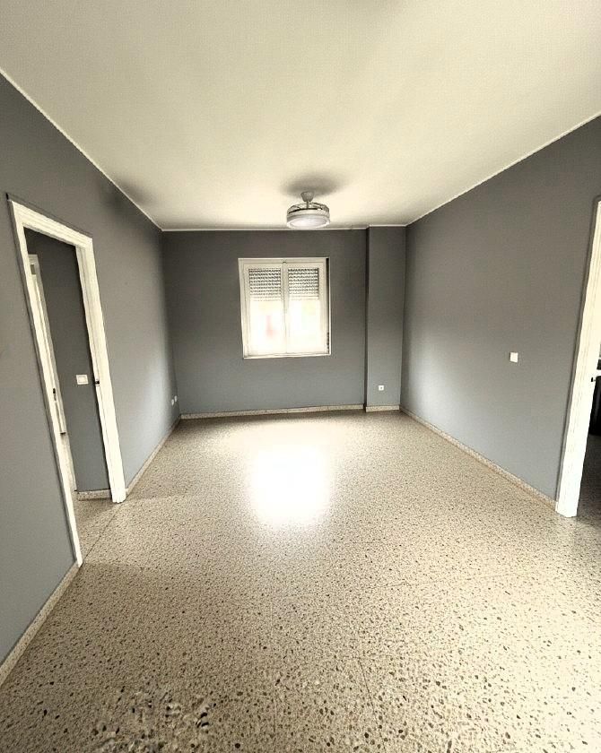 Bedroom of Flat for sale in  Sevilla Capital  with Air Conditioner, Terrace and Community pool