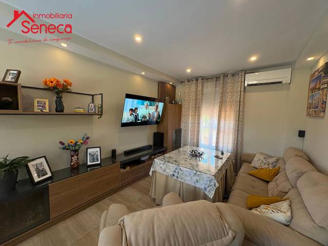 Casa-chalet en Venta en FUENTE PALMERA en La Carlota