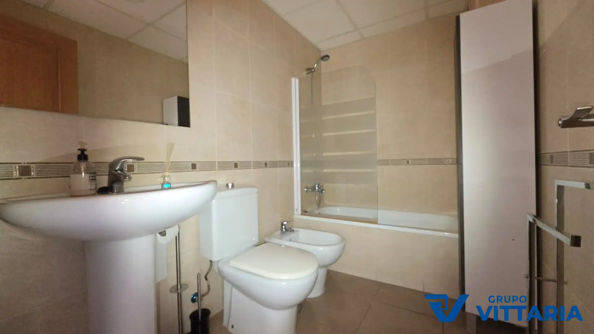 Baño de Piso en venta en Almería con Aire acondicionado