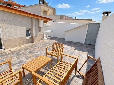 Casa con balcón en venta en Plaza SANT JUDES TADEU
