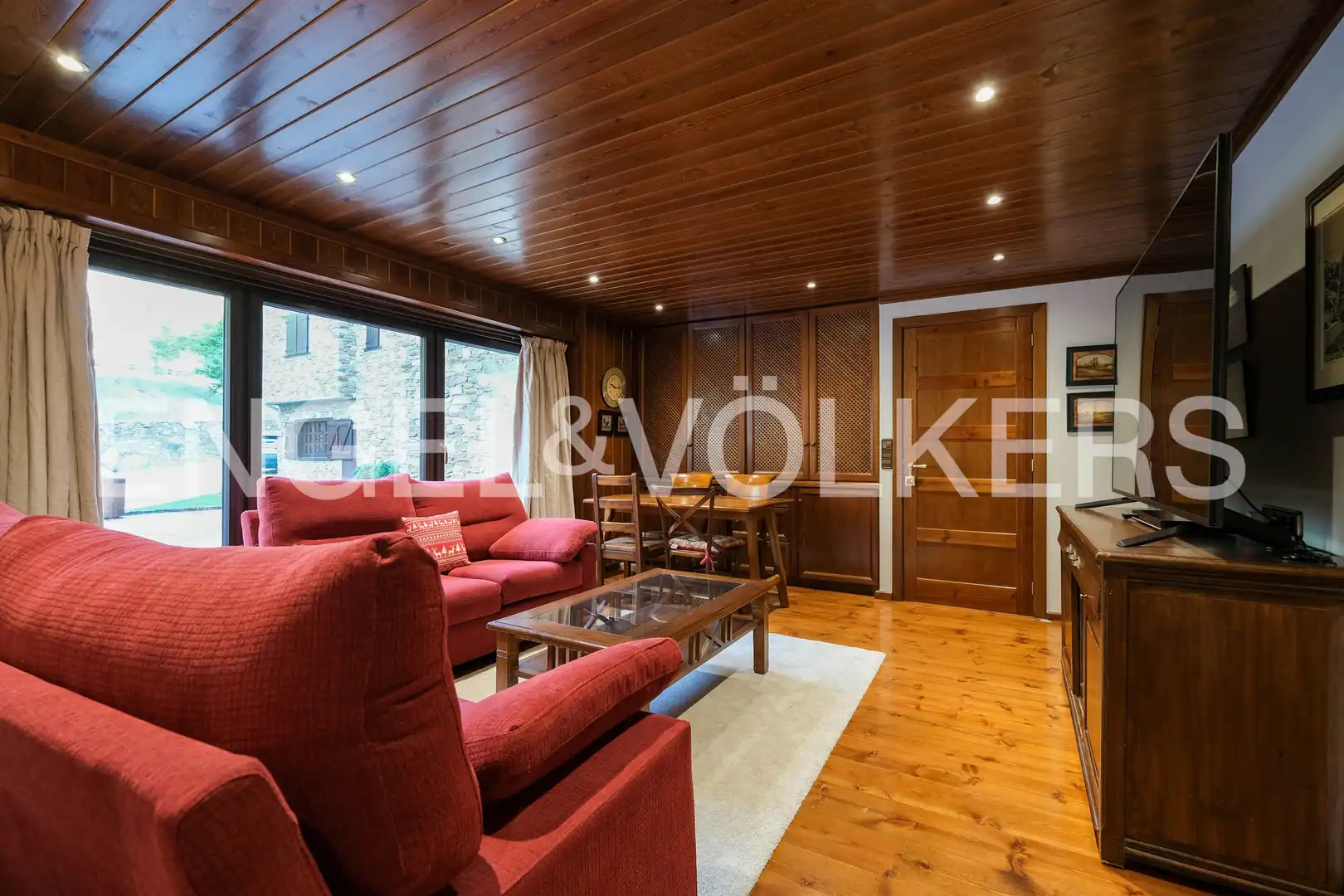 Sala de estar de Piso en venta en Naut Aran con Trastero y Balcón