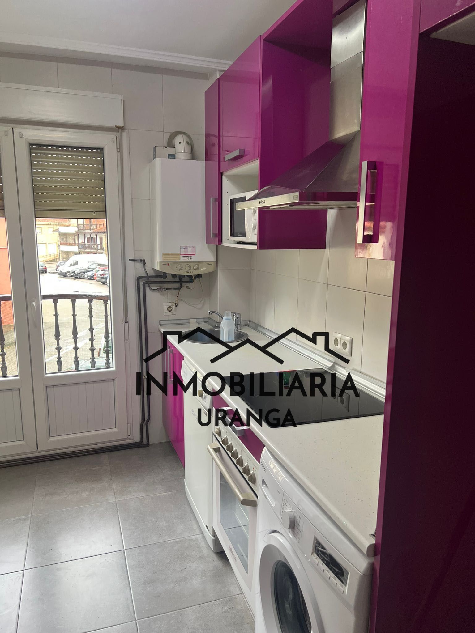 Cuina de Pis en venda en Ramales de la Victoria amb Calefacció, Terrassa i Traster