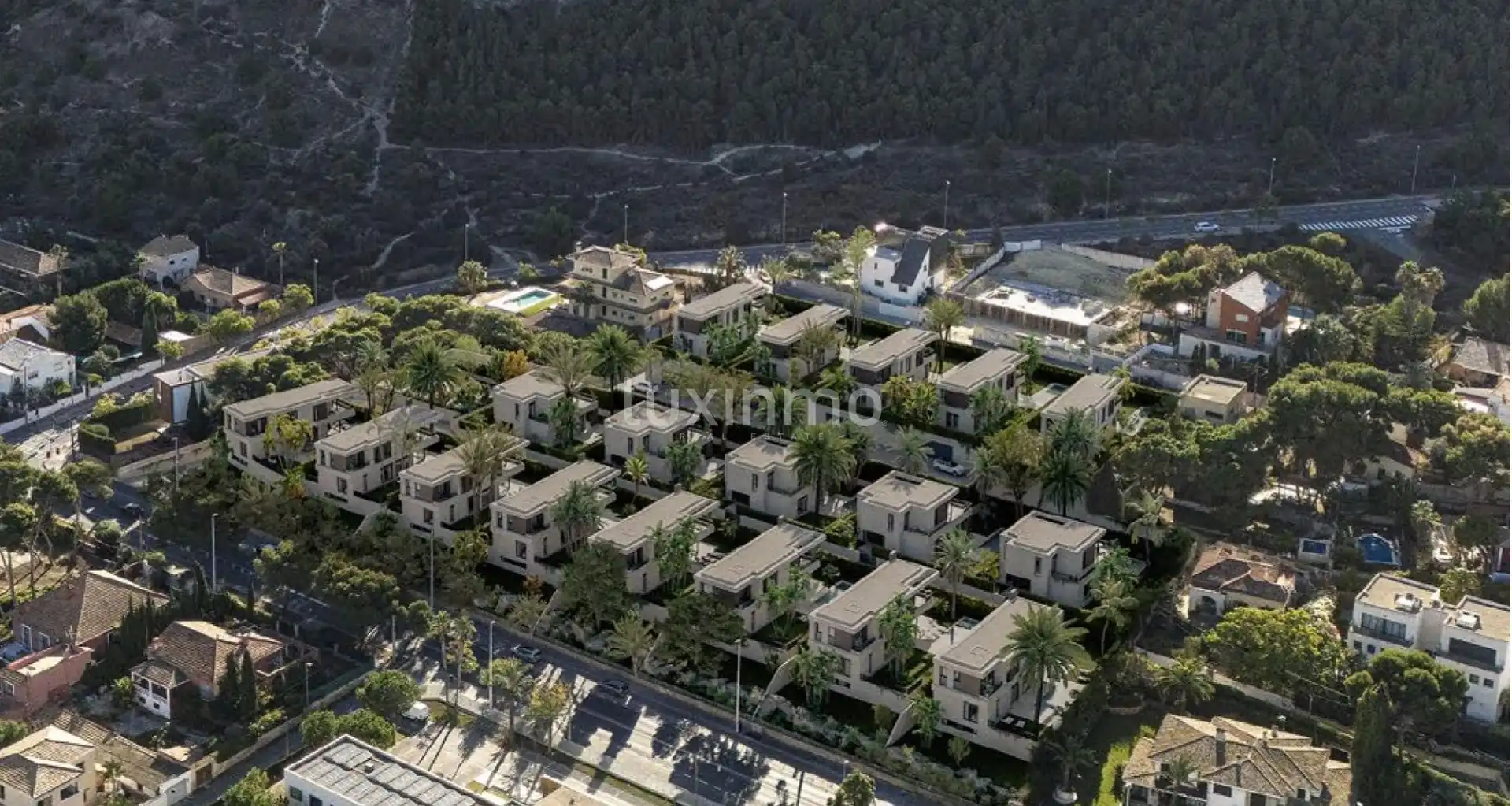 Chalet con piscina en venta en Garbinet - Vistahermosa, imagen 7