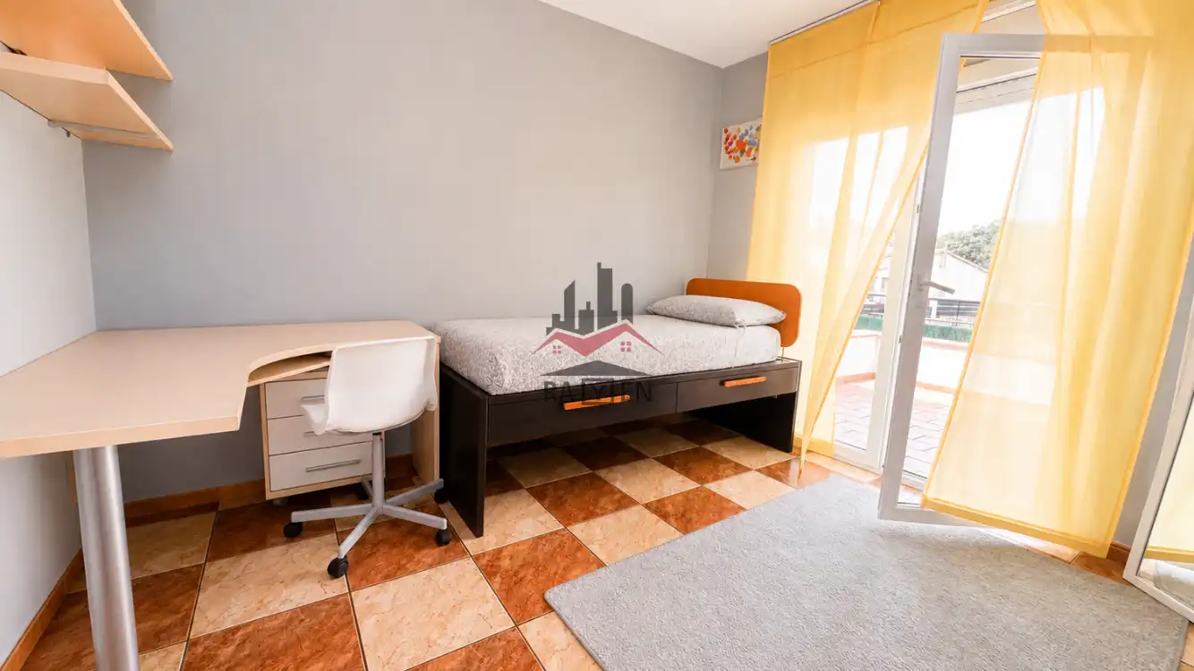 Casa adosada en venda a Avinyonet de Puigventós