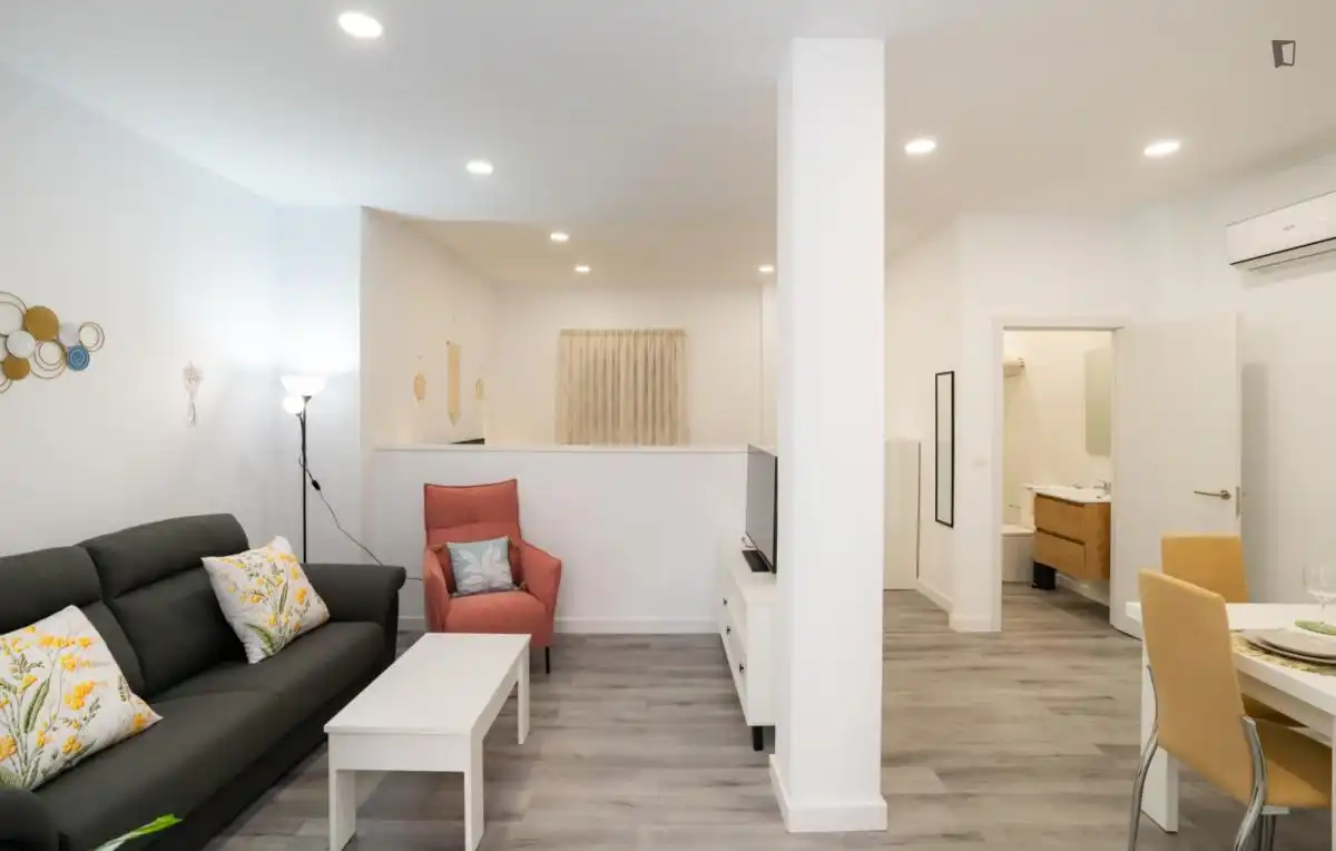 Study for rent in El Palo