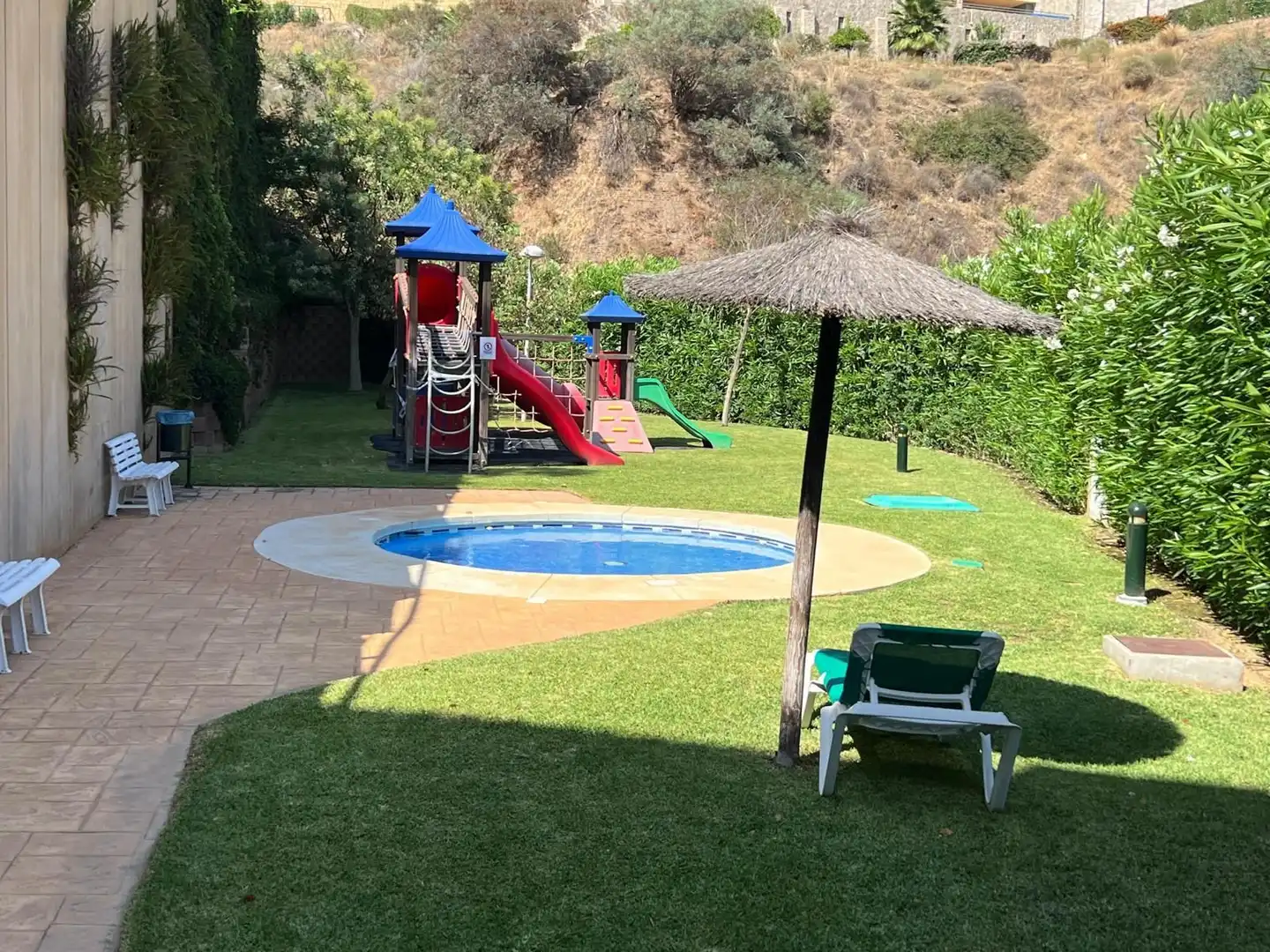Apartamento con piscina en venta en Calahonda, imagen 20