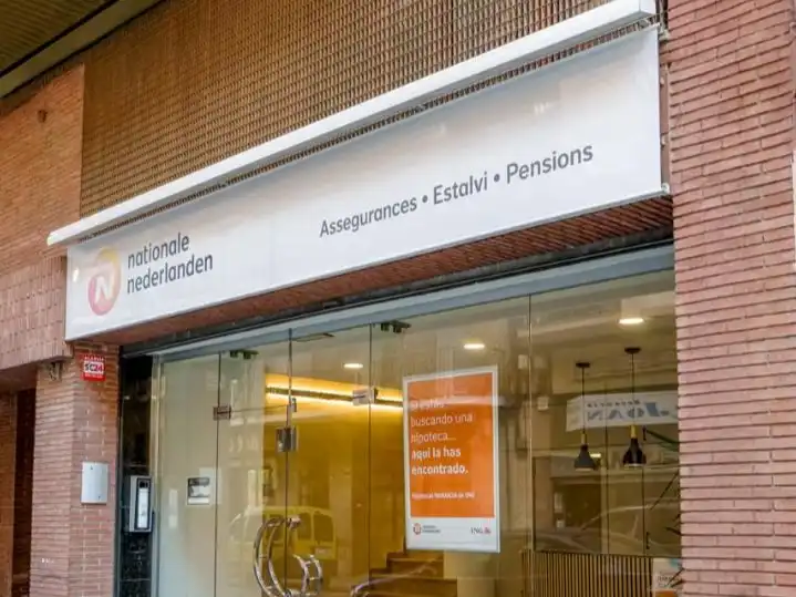 Oficina de lloguer a Carrer Doctor Combelles 34