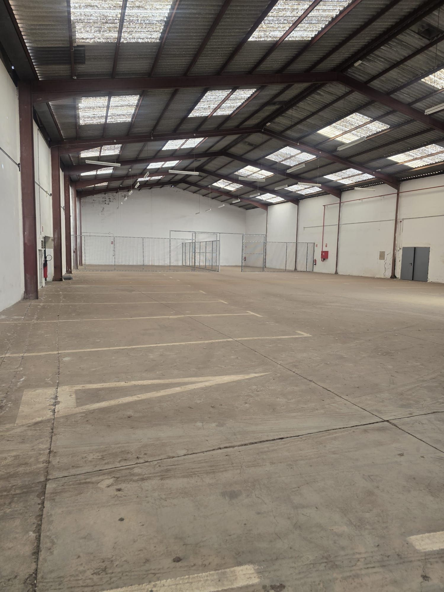 Aparcament de Nau industrial de lloguer en San Cristóbal de la Laguna