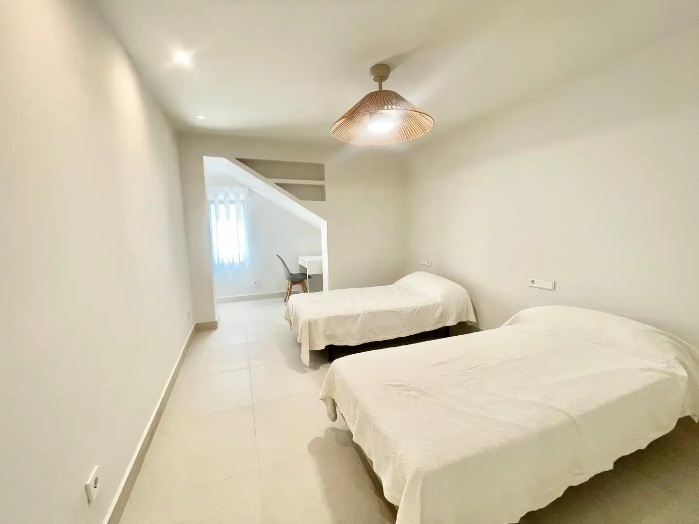Dormitori de Casa o xalet de lloguer en Orihuela amb Aire condicionat, Calefacció i Parquet