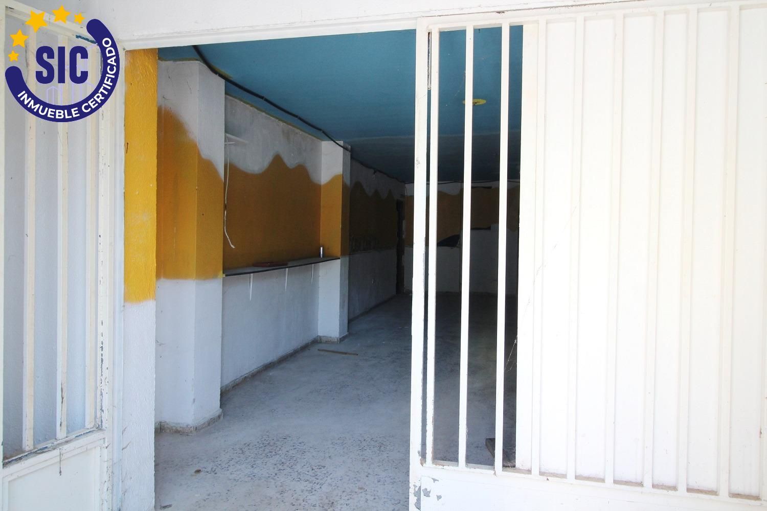 Premises for sale in Oropesa del Mar / Orpesa