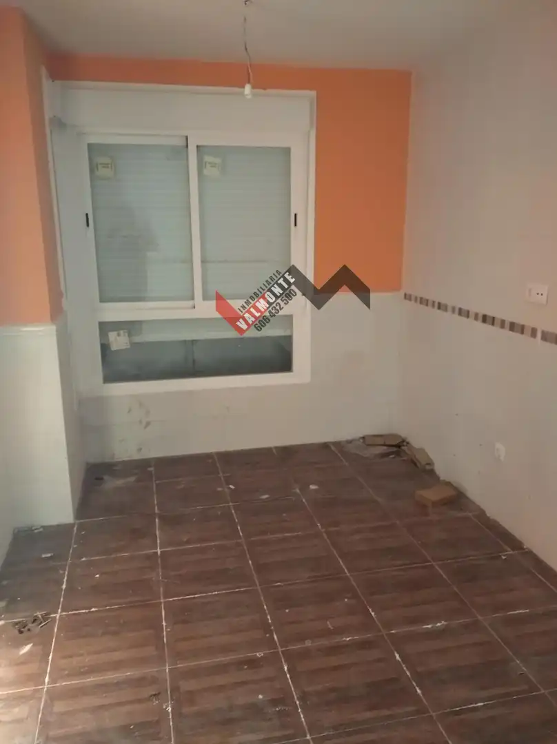 Casa adosada en venta en El Casar de Escalona con Calefacción y Trastero