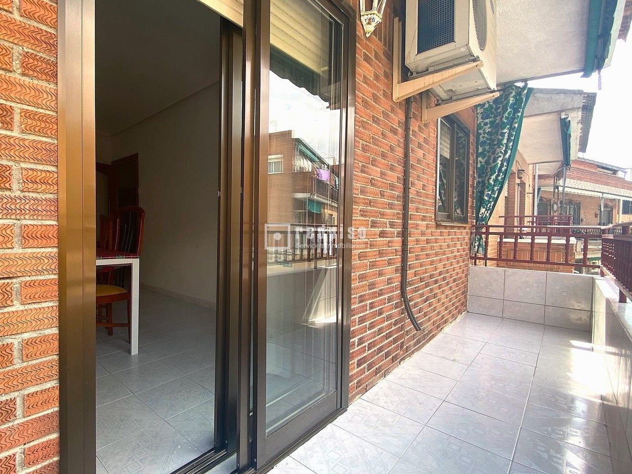 Exterior view of House or chalet for sale in Coslada  with Terrace