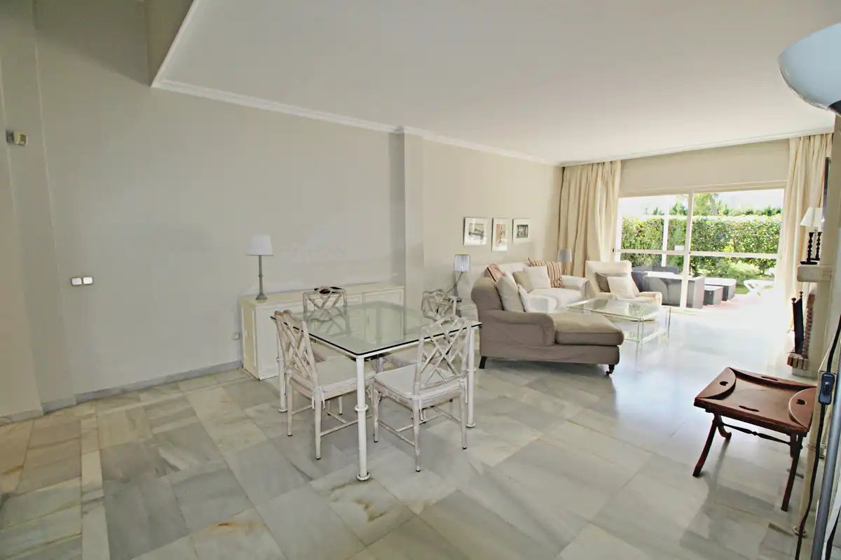 Habitatge amb terrassa en venda a San Pedro de Alcántara, imagen 8