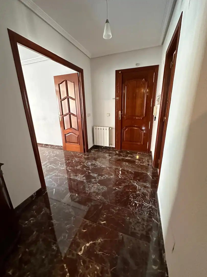 Dúplex en venda en Jaén amb Aire condicionat, Terrassa i Balcó