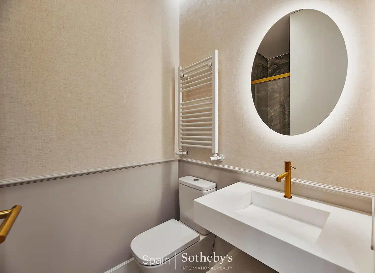 Baño de Apartamento en venta en Madrid con Aire acondicionado y Calefacción