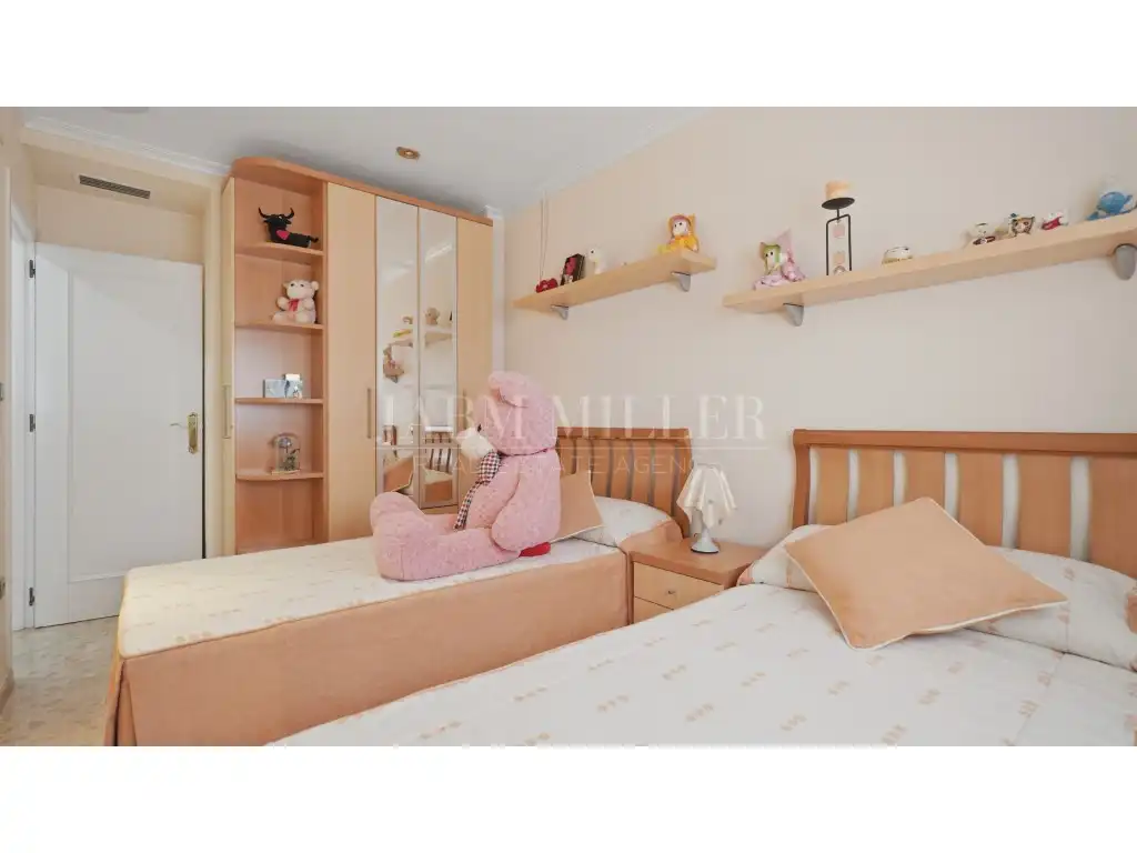 Habitación de Casa o chalet en venta en Elche / Elx con Aire acondicionado, Calefacción y Jardín privado