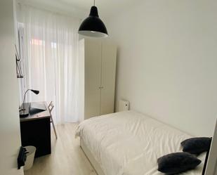 Bedroom of Apartment to share in  Madrid Capital  with Heating, Furnished and Oven