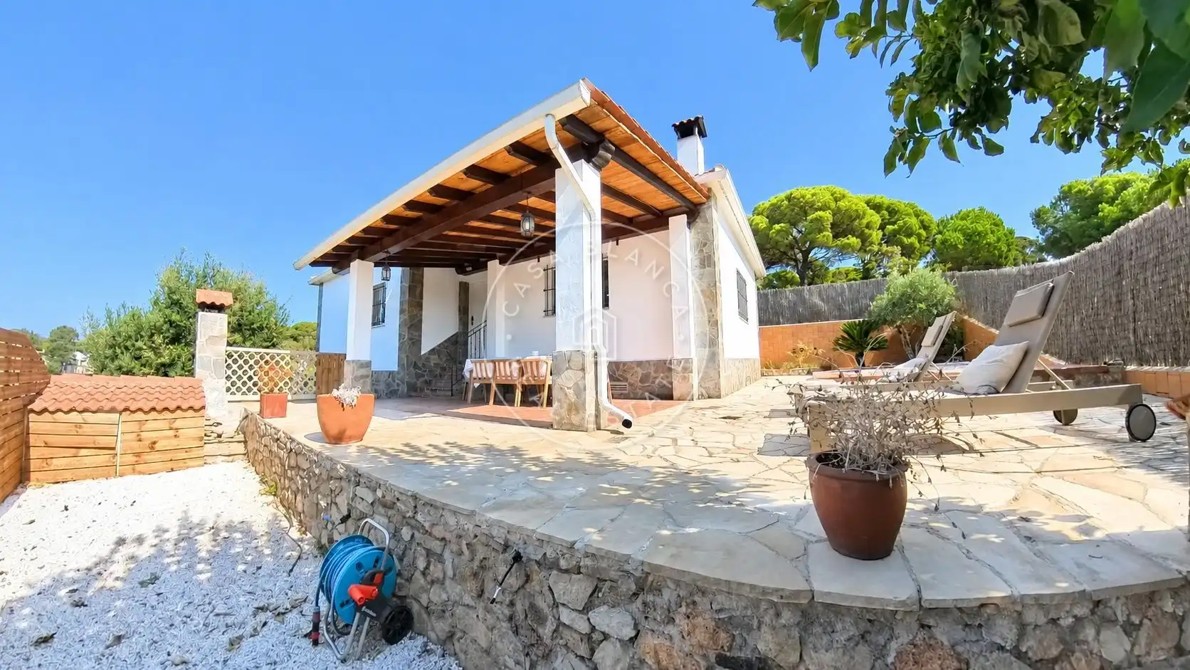 Vista exterior de Casa o xalet en venda en Lloret de Mar amb Calefacció, Jardí privat i Traster