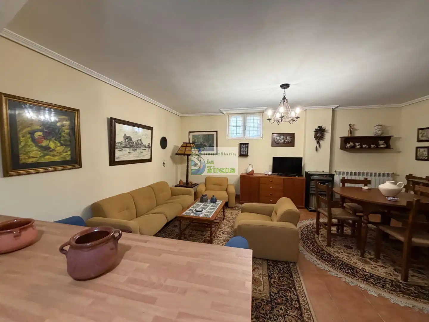 Sala de estar de Casa o chalet en venta en Castro-Urdiales con Calefacción, Jardín privado y Terraza