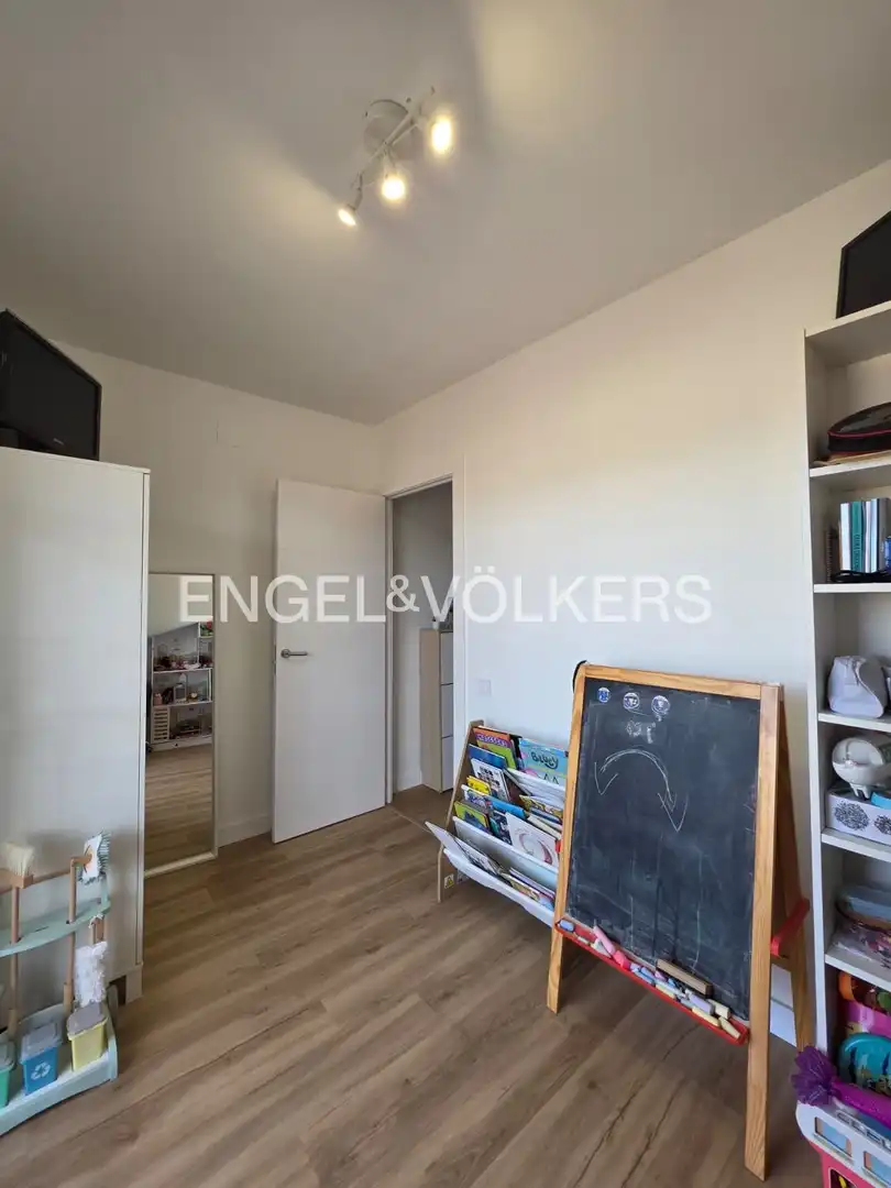 Habitación de Casa o chalet en venta en Vilanova i la Geltrú con Aire acondicionado, Calefacción y Terraza