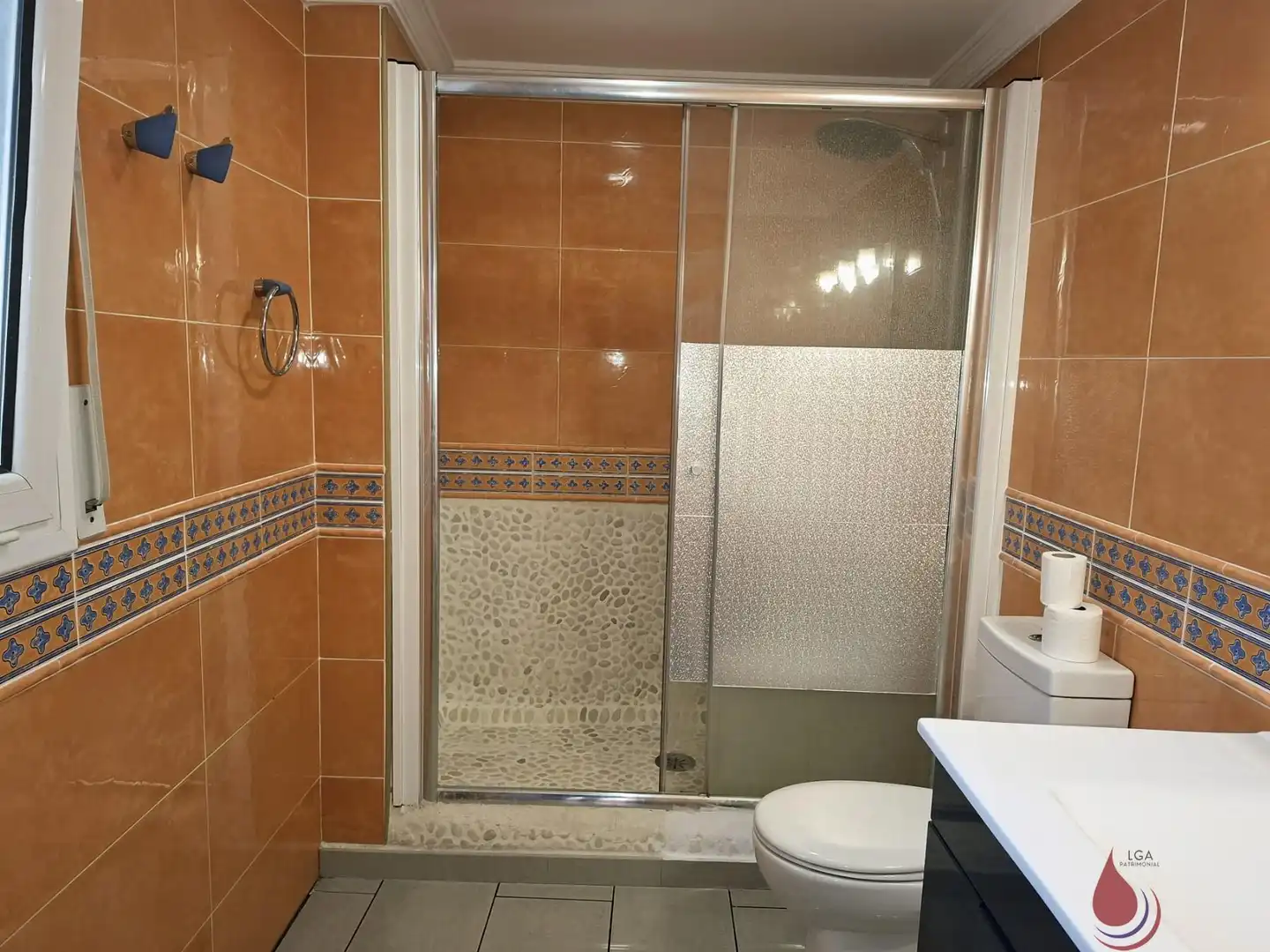 Bathroom of Attic for sale in El Vendrell  with Air Conditioner, Heating and Terrace