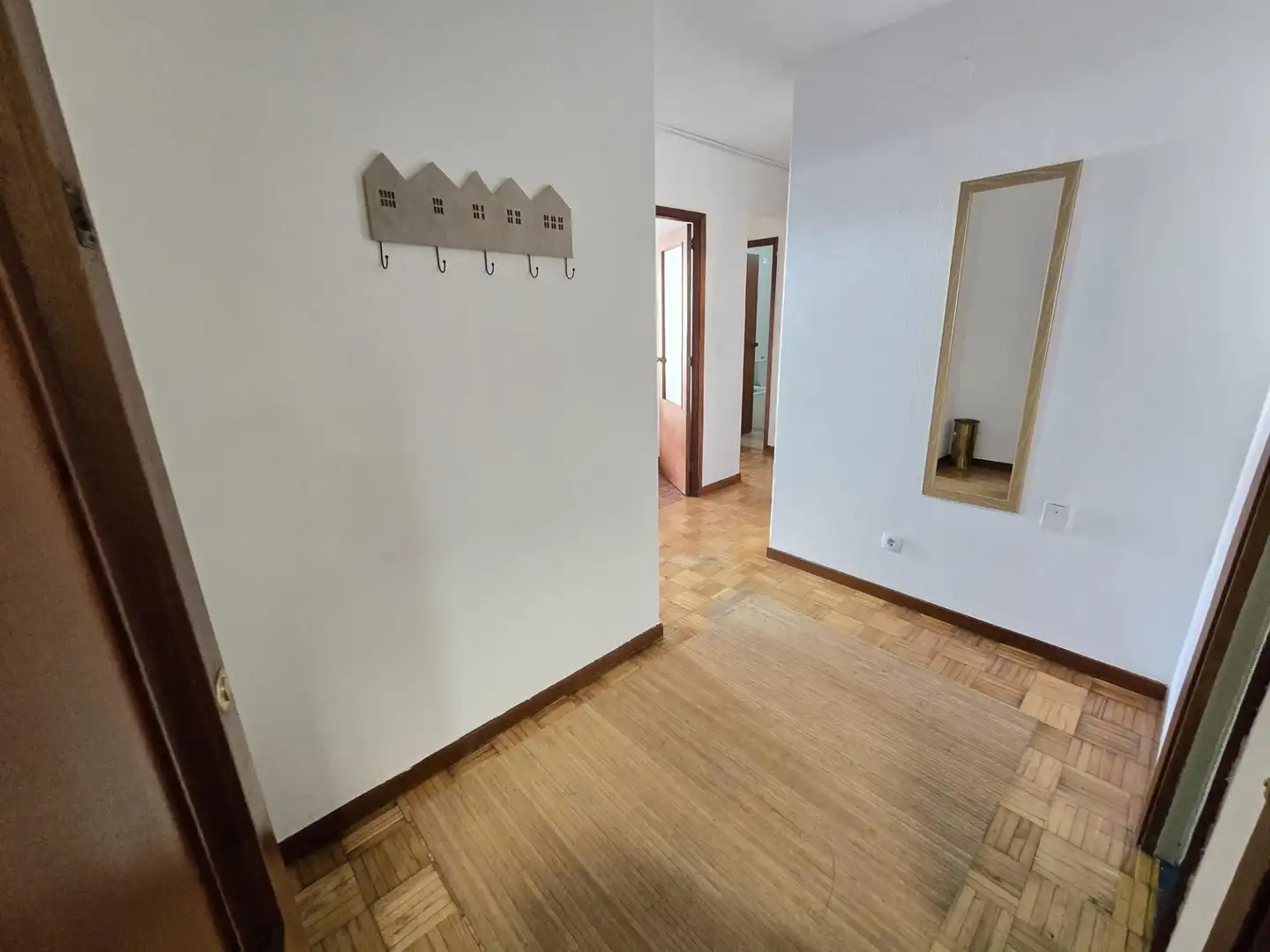 Flat for rent in Vigo   with Parquet flooring, Furnished and Balcony