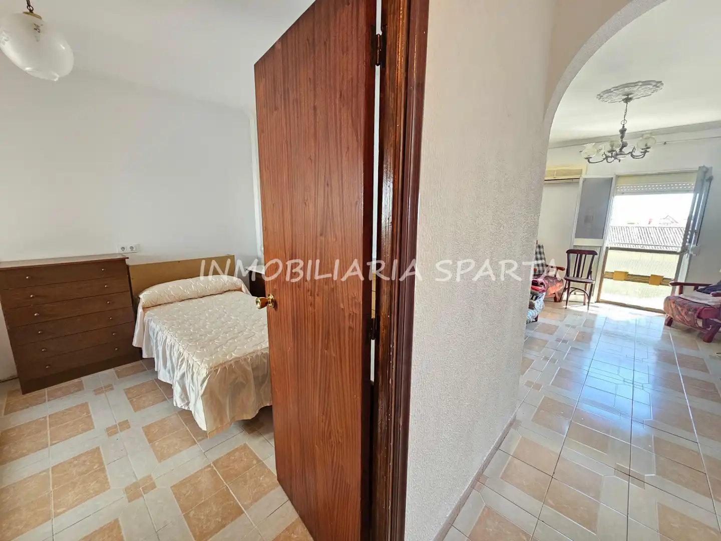 Casa adosada en venta en Santiponce con Terraza, Trastero y Balcón