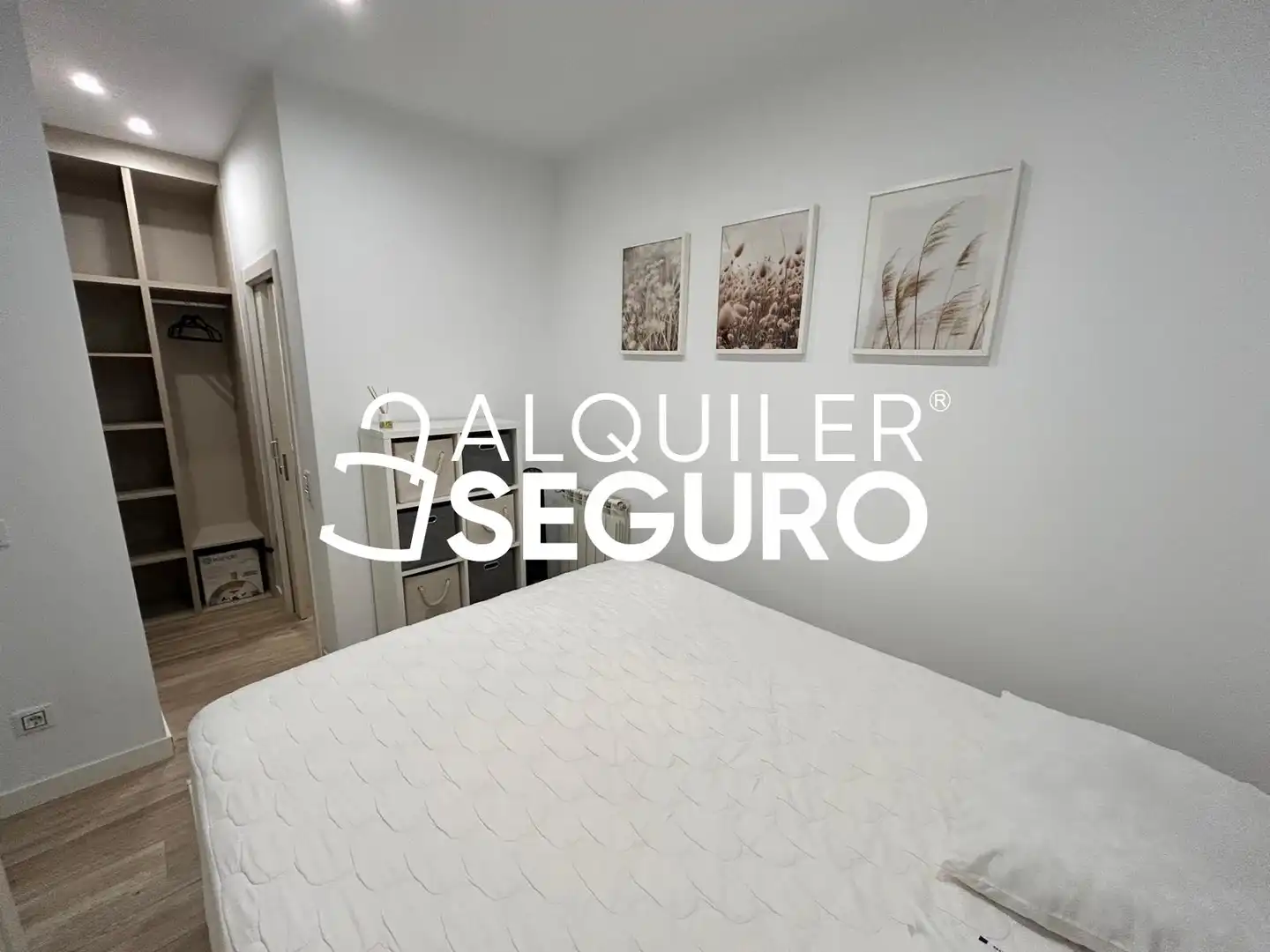 Schlafzimmer von Wohnung zur Miete in Madrid mit Heizung, Terrasse und Möbliert
