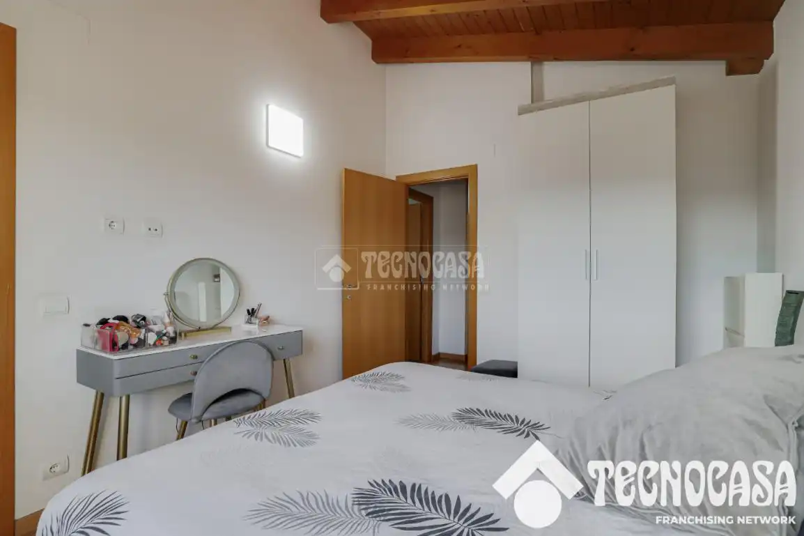 Habitación de Casa adosada en venta en Sant Vicenç Dels Horts con Aire acondicionado y Calefacción