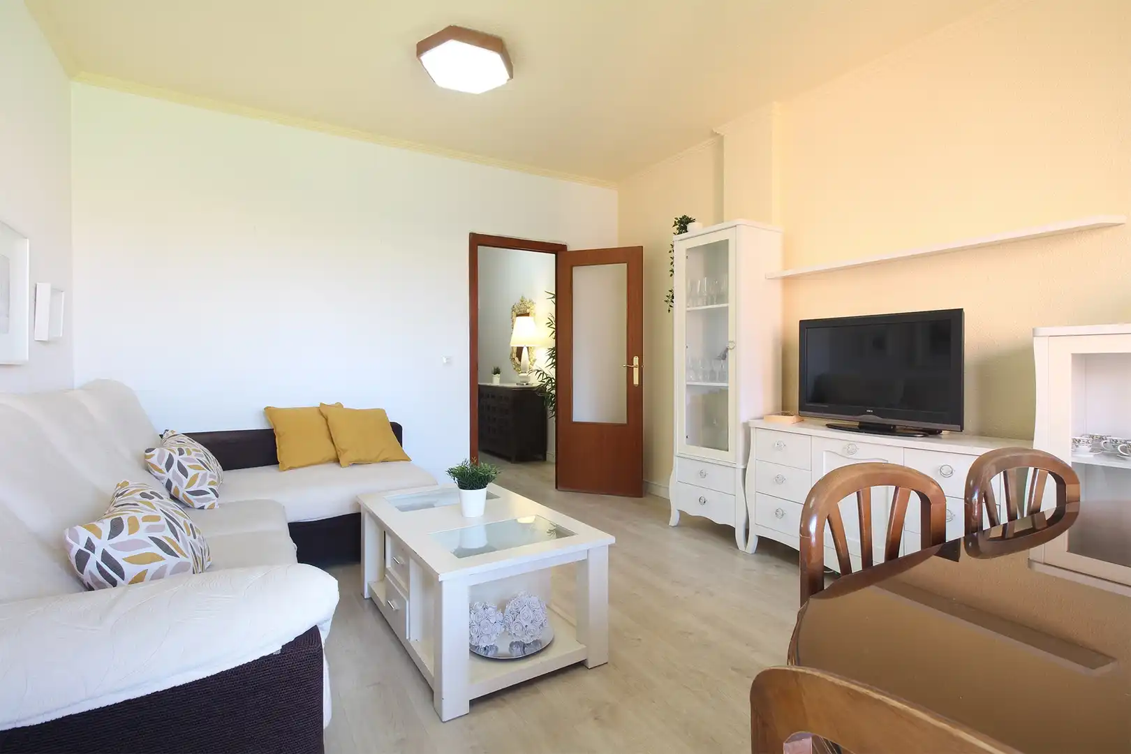 Living room of Flat for sale in Albacete  with Air Conditioner, Heating and Furnished