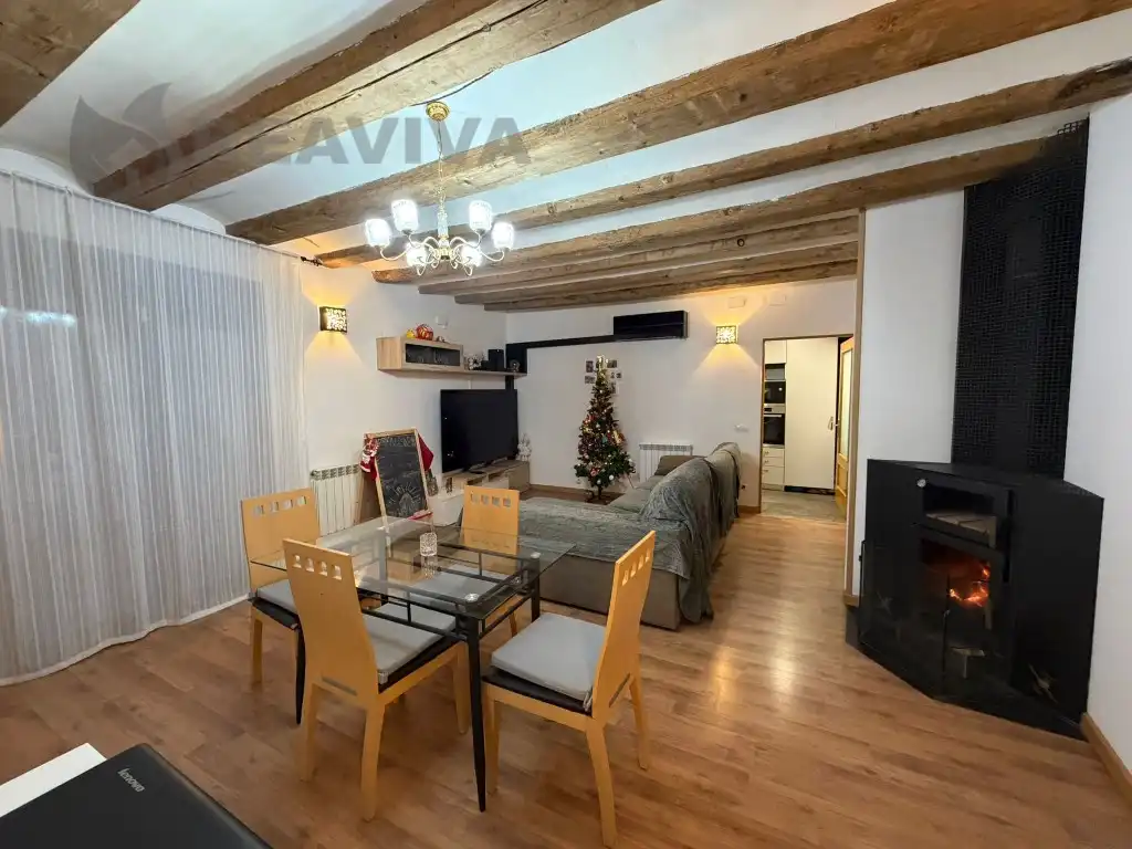 Living room of Houses for sale in La Seu d'Urgell  with Air Conditioner and Oven