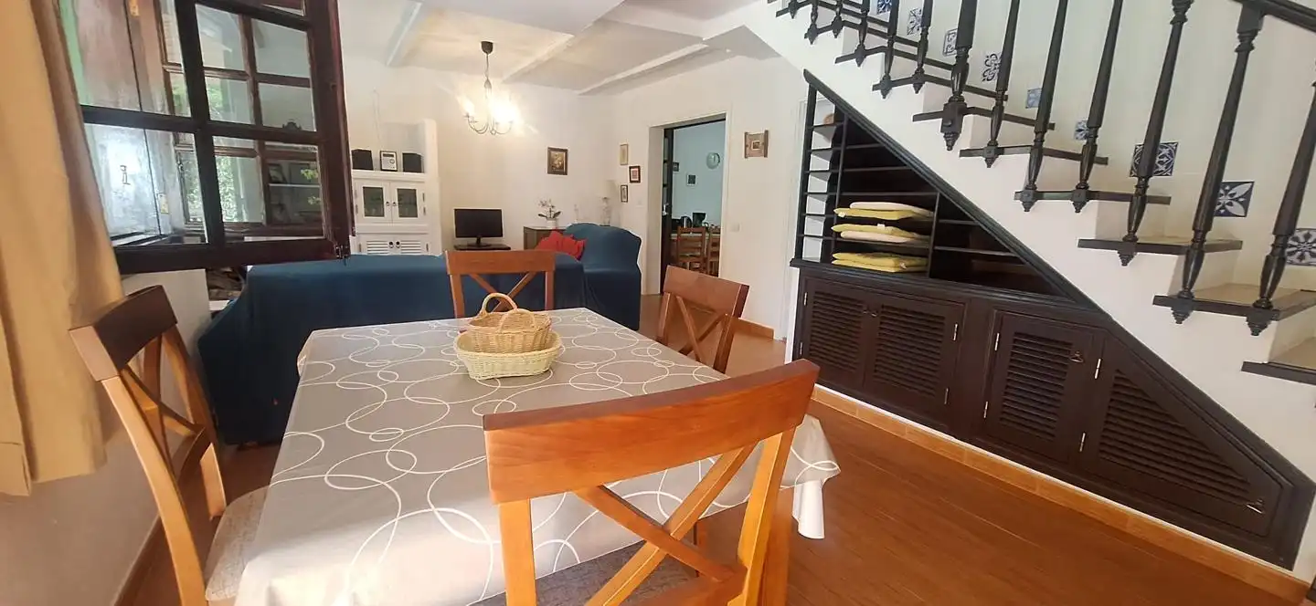 Casa o chalet de alquiler en Paseo de los Dragos, Agaete