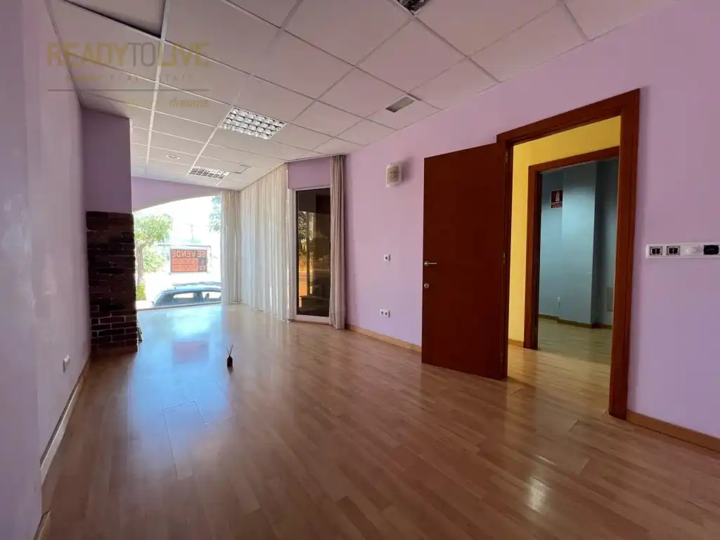 Local comercial en venda a Ronda Santa Margalida, imagen 4
